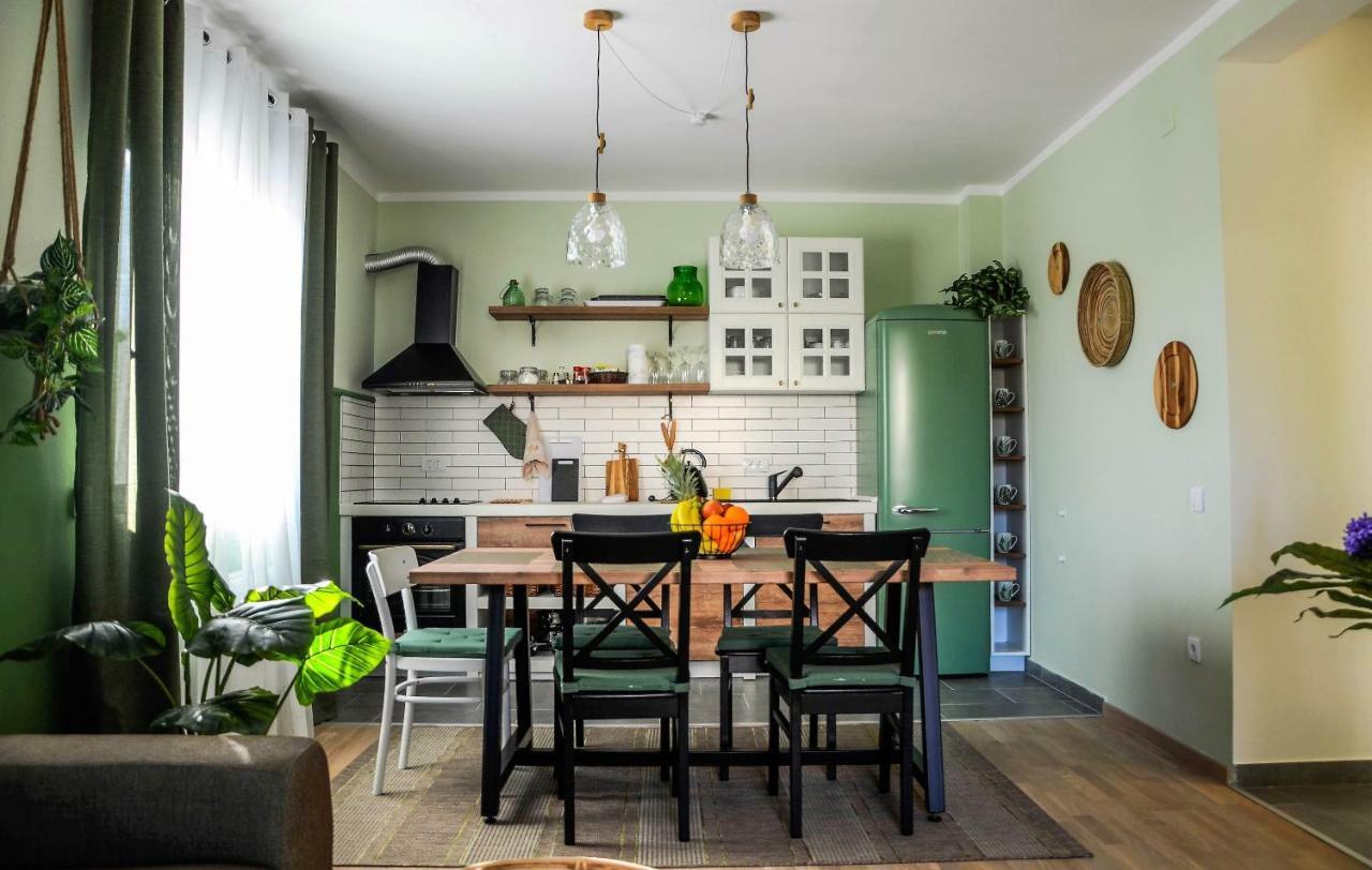 Premium-Designed Apartments Τίβατ Εξωτερικό φωτογραφία